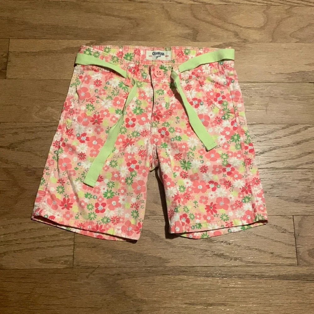 OshKosh girls shorts‎ size 4.